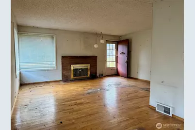 9324 52nd Ave S, Seattle, WA 98118 - Photo 8