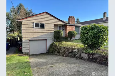 9324 52nd Ave S, Seattle, WA 98118 - Photo 2