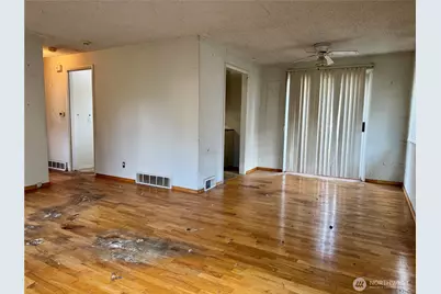 9324 52nd Ave S, Seattle, WA 98118 - Photo 10