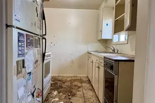 9324 52nd Ave S, Seattle, WA 98118 - Photo 12