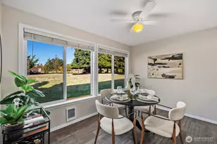 11104 NE 68th St, Kirkland, WA 98033 - Photo 10