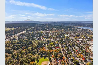 11104 NE 68th Street #A103, Kirkland, WA 98033 - Photo 32