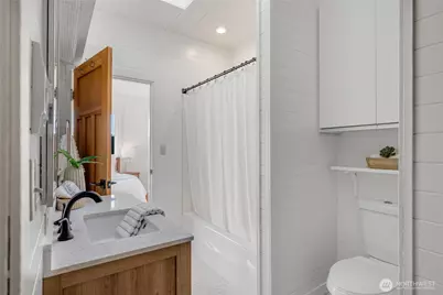 406 N Bowdoin Place, Seattle, WA 98103 - Photo 20