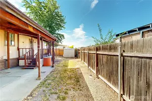 976 NE Dawson Ave, College Place, WA 99324 - Photo 36