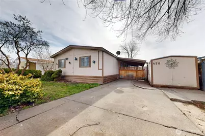 976 NE Dawson Avenue, College Place, WA 99324 - Photo 1