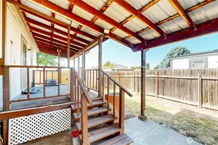 976 NE Dawson Ave, College Place, WA 99324 - Photo 34