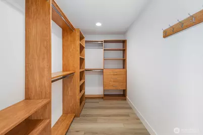 1701 41st Avenue SW, Seattle, WA 98116 - Photo 22
