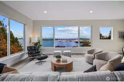 1701 41st Avenue SW, Seattle, WA 98116 - Photo 10