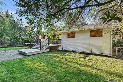 6560 W Mercer Way, Mercer Island, WA 98040 - Photo 32