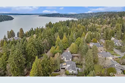 6560 W Mercer Way, Mercer Island, WA 98040 - Photo 38