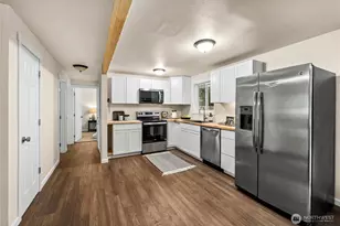 525 SW 302nd St, Federal Way, WA 98023 - Photo 10