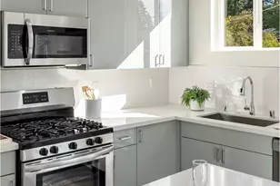 18526 Wallingford Ave N, Shoreline, WA 98133 - Photo 4