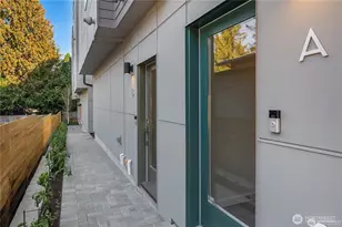 18526 Wallingford Ave N, Shoreline, WA 98133 - Photo 2