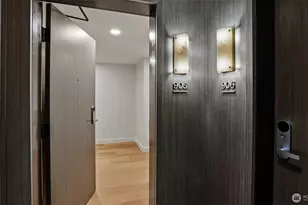 121 Stewart St, Seattle, WA 98101 - Photo 4