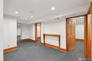 3411 22nd Ave W, Seattle, WA 98199 - Photo 32