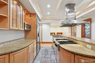 3411 22nd Ave W, Seattle, WA 98199 - Photo 10