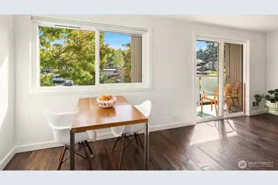 8701 35th Avenue NE #9, Seattle, WA 98115 - Photo 6