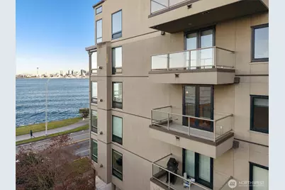 1005 Harbor Avenue SW #400, Seattle, WA 98116 - Photo 24
