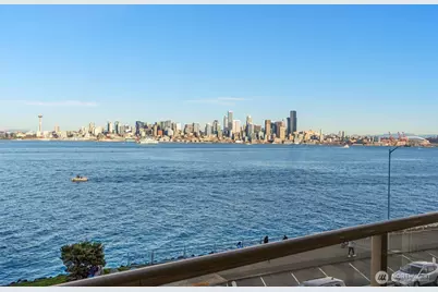 1005 Harbor Avenue SW #400, Seattle, WA 98116 - Photo 2