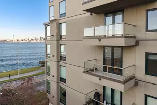 1005 Harbor Ave SW, Seattle, WA 98116 - Photo 22