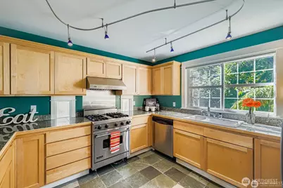 2622 E Madison Street, Seattle, WA 98112 - Photo 8