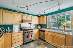 2622 E Madison St, Seattle, WA 98112 - Photo 8