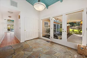 9506 Valhalla Way, Bothell, WA 98011 - Photo 10