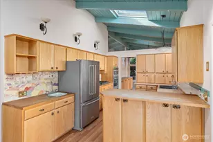 9506 Valhalla Way, Bothell, WA 98011 - Photo 16