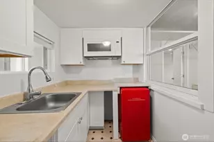 10436 11th Ave SW, Seattle, WA 98146 - Photo 18