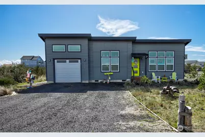 1436 Sand Pebble Avenue SW, Ocean Shores, WA 98569 - Photo 1