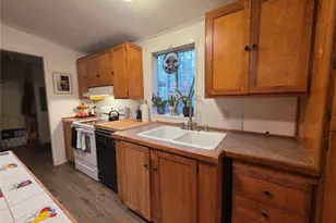 42 W Wildwood Ln, Brinnon, WA 98320 - Photo 8