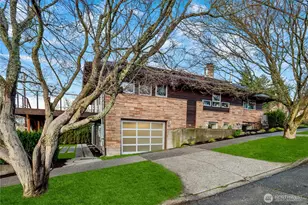 2141 47th Ave SW, Seattle, WA 98116 - Photo 2