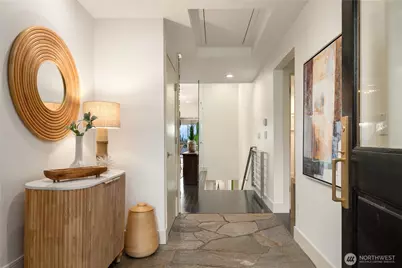 2141 47th Avenue SW, Seattle, WA 98116 - Photo 4