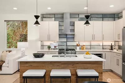 2617 3rd Avenue W, Seattle, WA 98119 - Photo 18