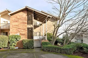 3700 25th Pl W, Seattle, WA 98199 - Photo 2