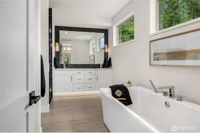 709 Chris David Drive, Steilacoom, WA 98388 - Photo 10