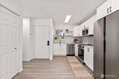 25416 106th Avenue NW #D4, Kent, WA 98030 - Photo 10