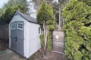 9314 Canyon Rd E, Puyallup, WA 98371 - Photo 8