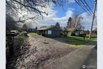 10908 10910 Valley Avenue E, Puyallup, WA 98372 - Photo 10