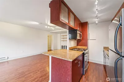 1105 Spring St #504, Seattle, WA 98104 - Photo 8