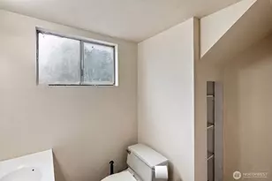 3303 11th St, Bremerton, WA 98312 - Photo 18