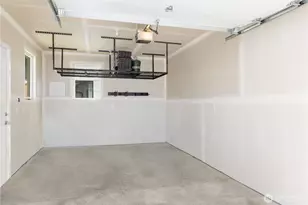 3901 S Cloverdale St, Seattle, WA 98118 - Photo 26