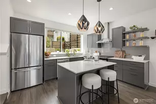 3901 S Cloverdale St, Seattle, WA 98118 - Photo 10