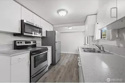 6251 3rd Avenue NW, Seattle, WA 98107 - Photo 8