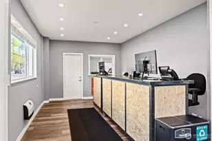 12517 15th Ave NE, Seattle, WA 98125 - Photo 10