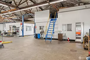 12517 15th Ave NE, Seattle, WA 98125 - Photo 4