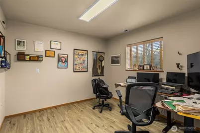 2591 Lemaister Avenue, Wenatchee, WA 98801 - Photo 28