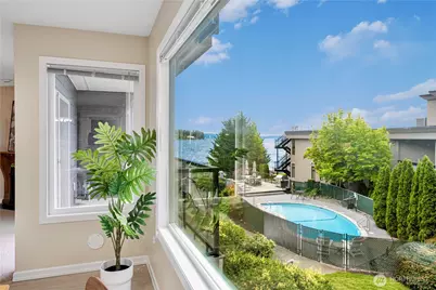 9201 NE Juanita Drive #205, Kirkland, WA 98034 - Photo 12