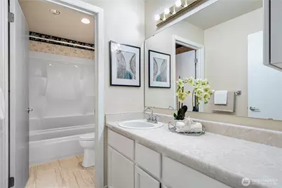 9201 NE Juanita Drive #205, Kirkland, WA 98034 - Photo 24
