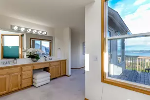 2201 Hillside Dr NE, Tacoma, WA 98422 - Photo 32